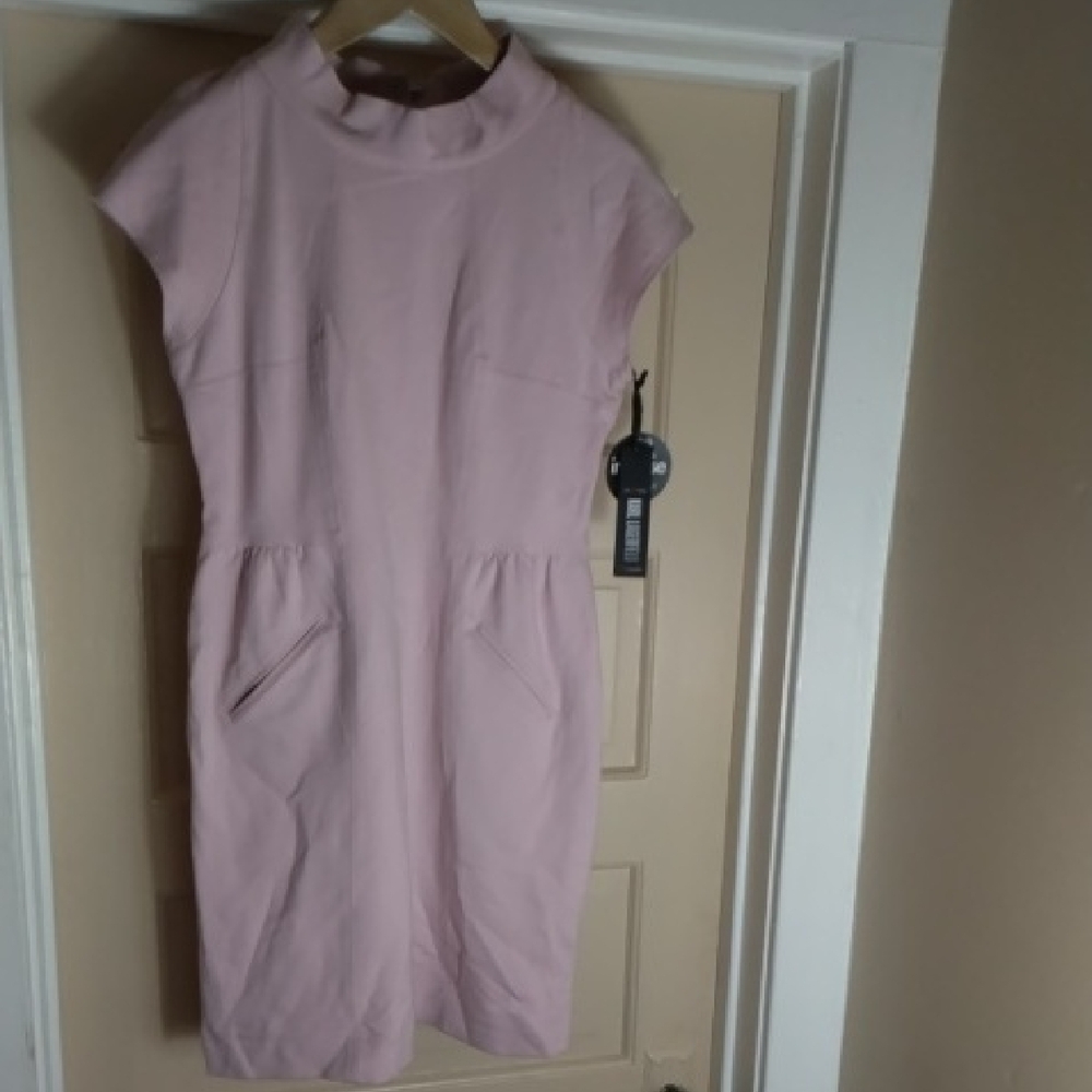 Elegant Pink Dress - Picture 3 of 9
